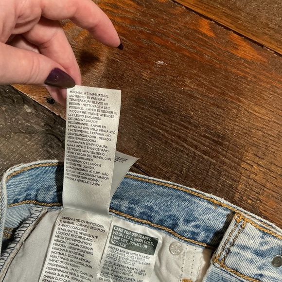 Levi’s with Premium Big E Straight Jeans Women’s Size 24x30 - Picture 7 of 14